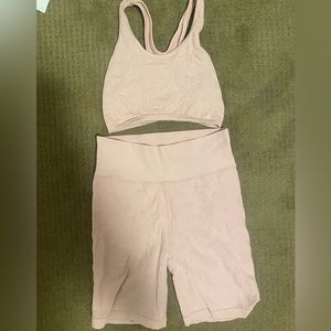 AERIE WORKOUT SET